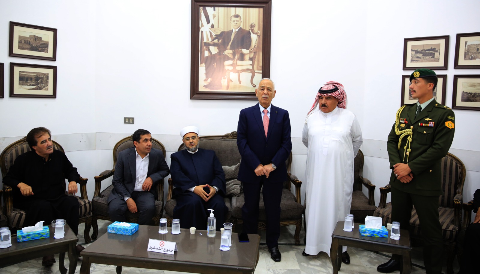 Madar Al-Saa Images 0.5426635583652099