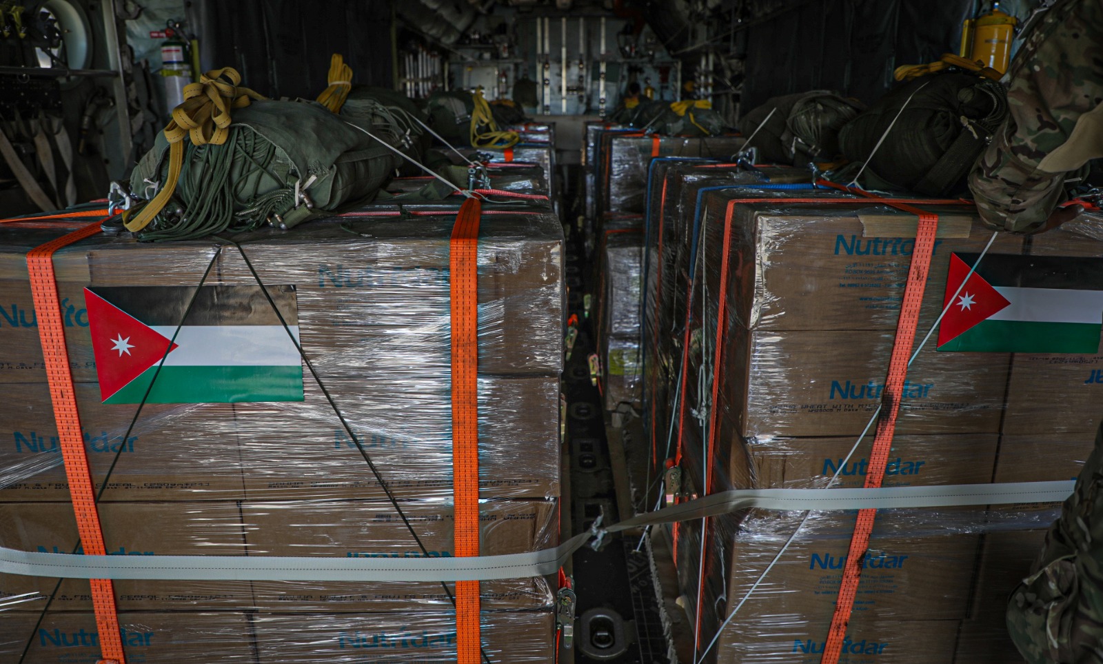 Madar Al-Saa Images 0.865550358339422