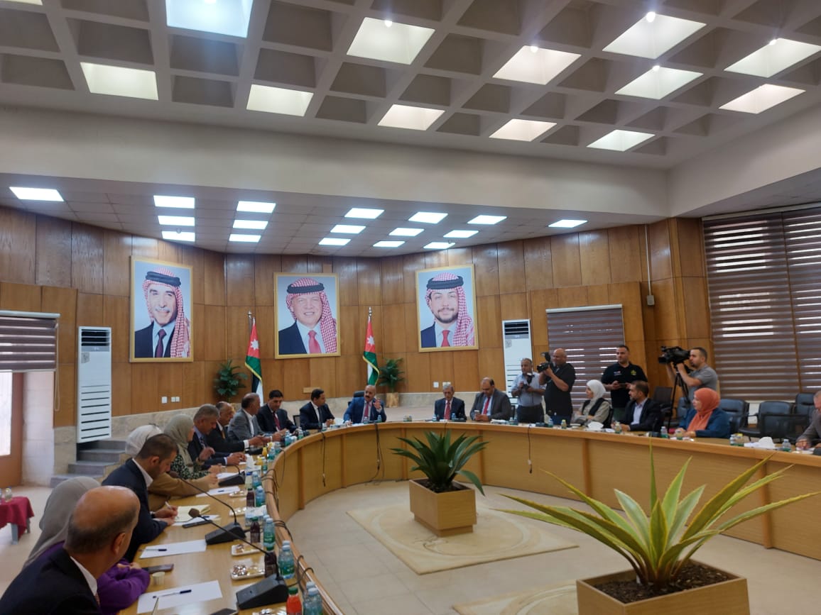 Madar Al-Saa Images 0.2718986481834256