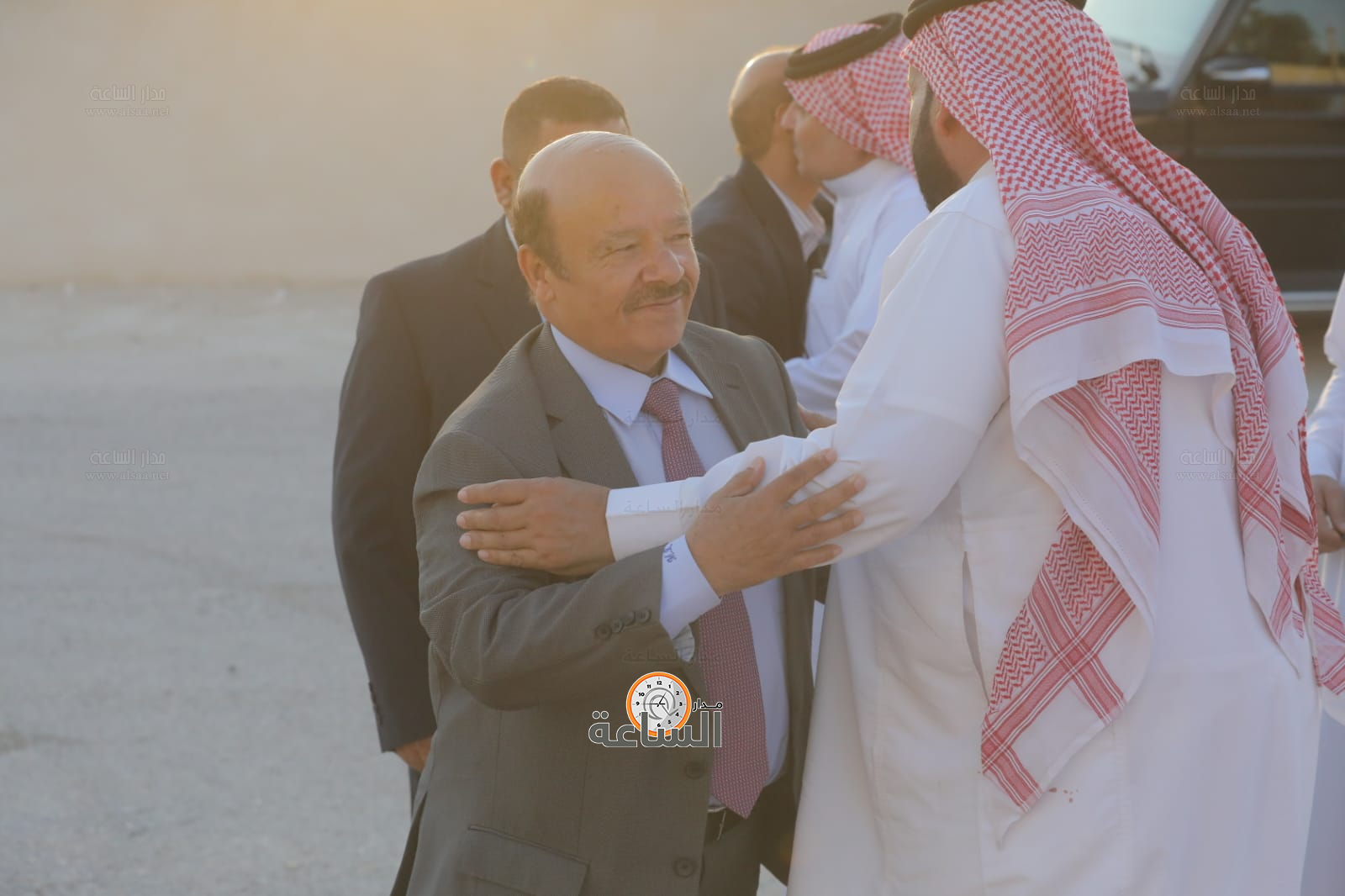 Madar Al-Saa Images 0.2378017572023804