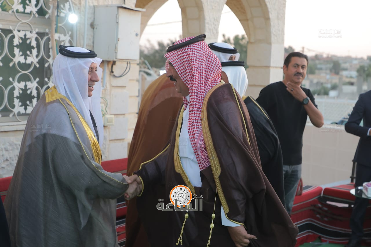 Madar Al-Saa Images 0.8913389728179321