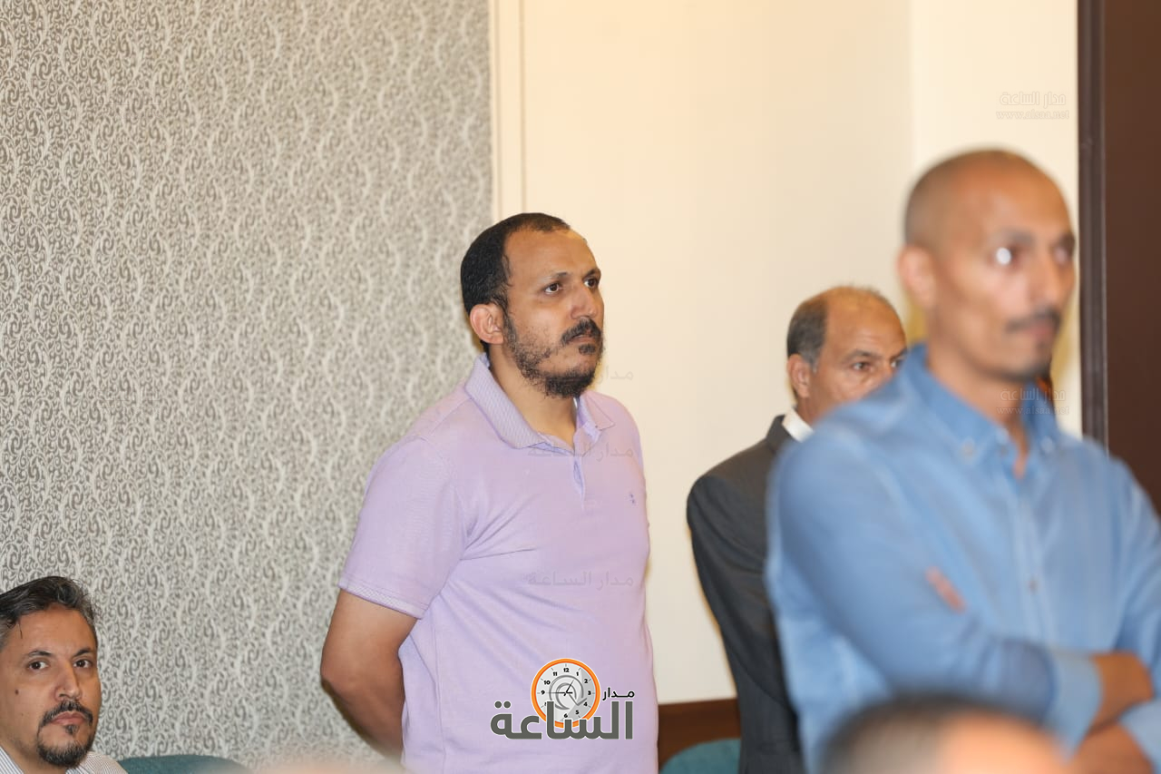 Madar Al-Saa Images 0.868799004275351