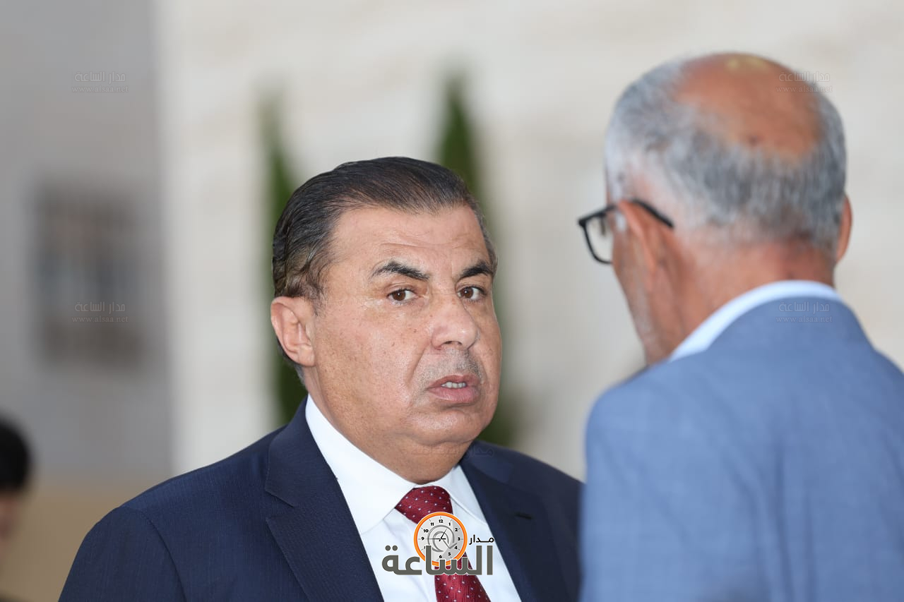 Madar Al-Saa Images 0.5364756565072297