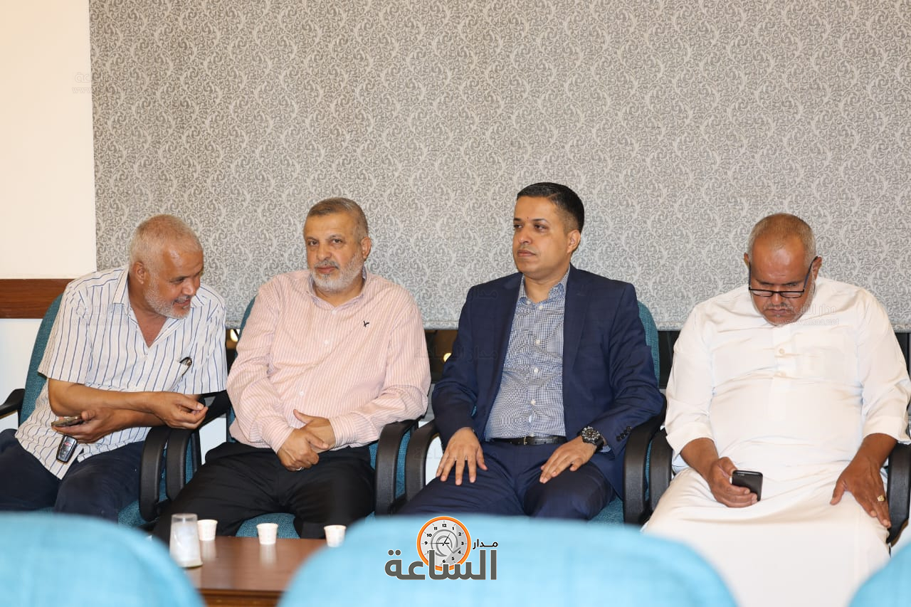 Madar Al-Saa Images 0.6304089682627124