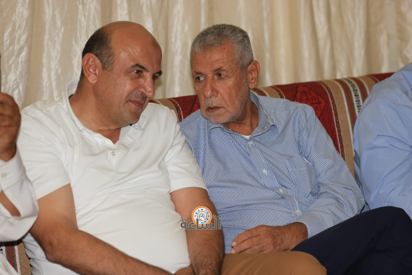 Madar Al-Saa Images 0.43324343782473074