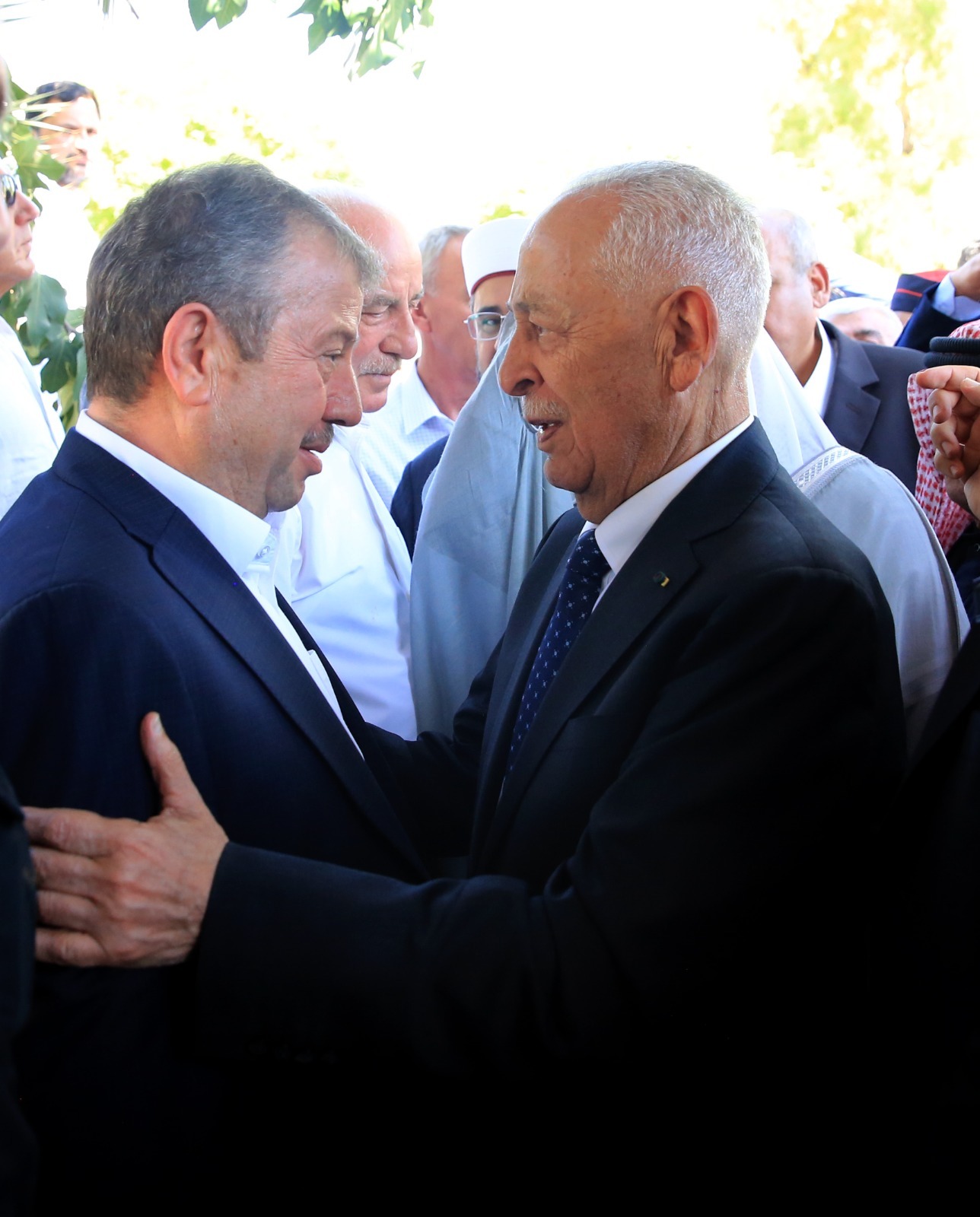 Madar Al-Saa Images 0.8865116919657423