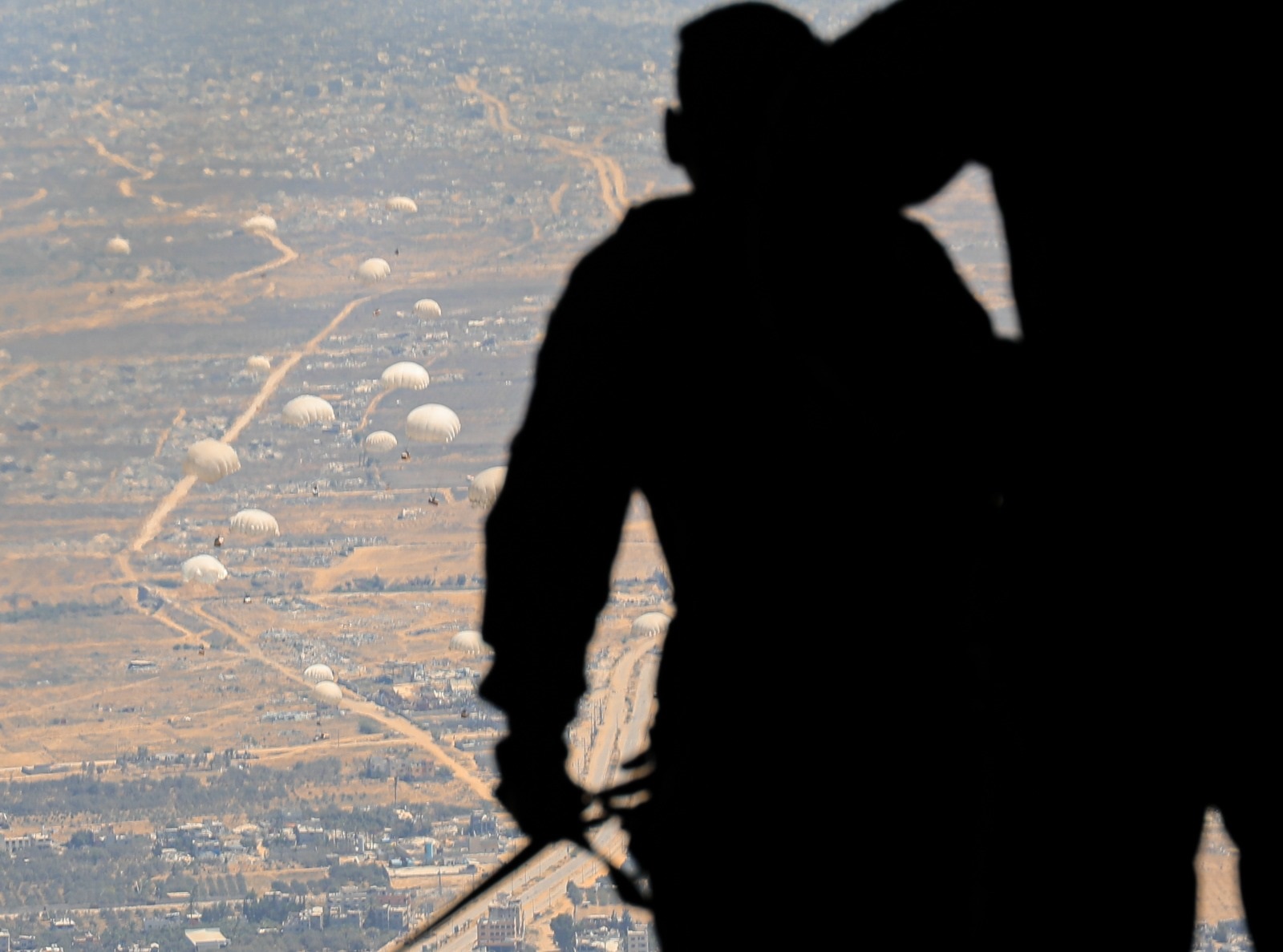 Madar Al-Saa Images 0.8704290300903406