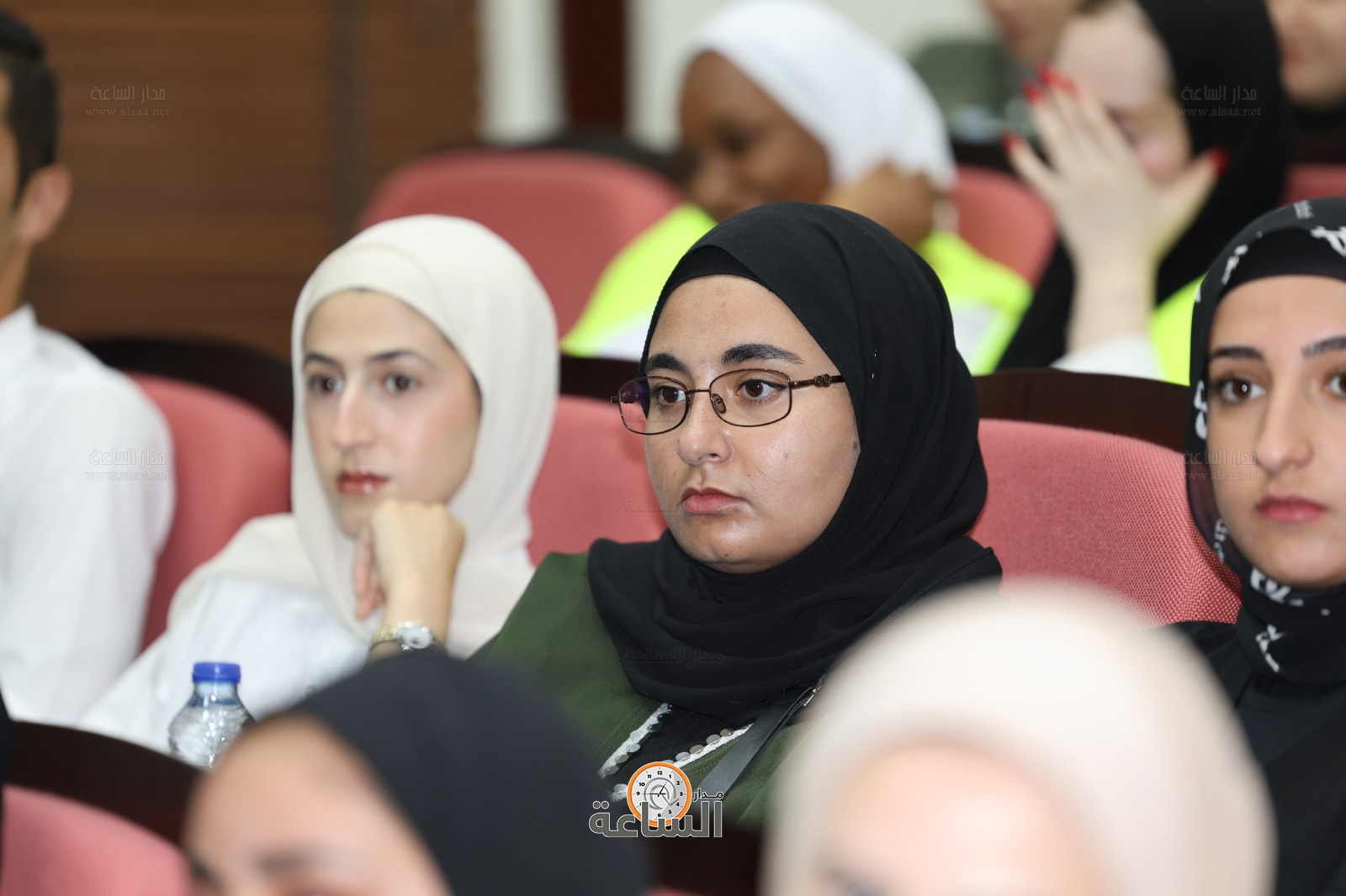 Madar Al-Saa Images 0.6870494521246779