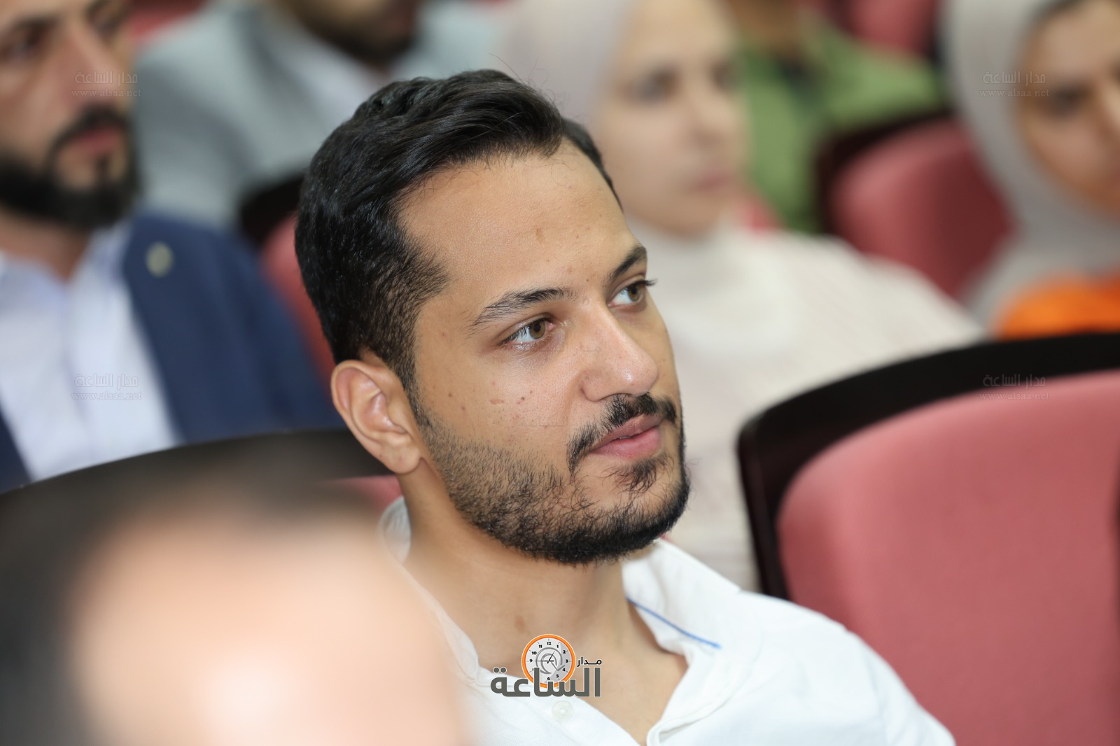 Madar Al-Saa Images 0.5211058536054369