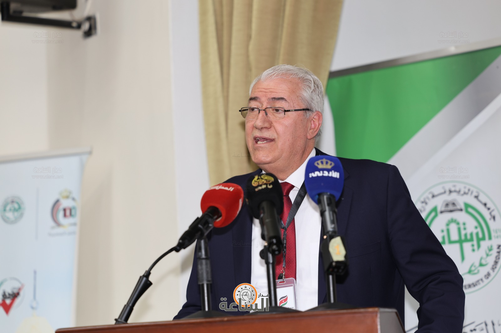 Madar Al-Saa Images 0.38013268347172835