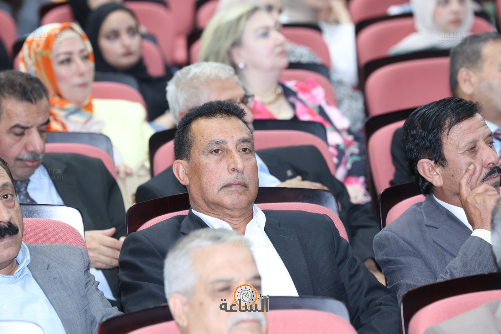 Madar Al-Saa Images 0.48667095473791333