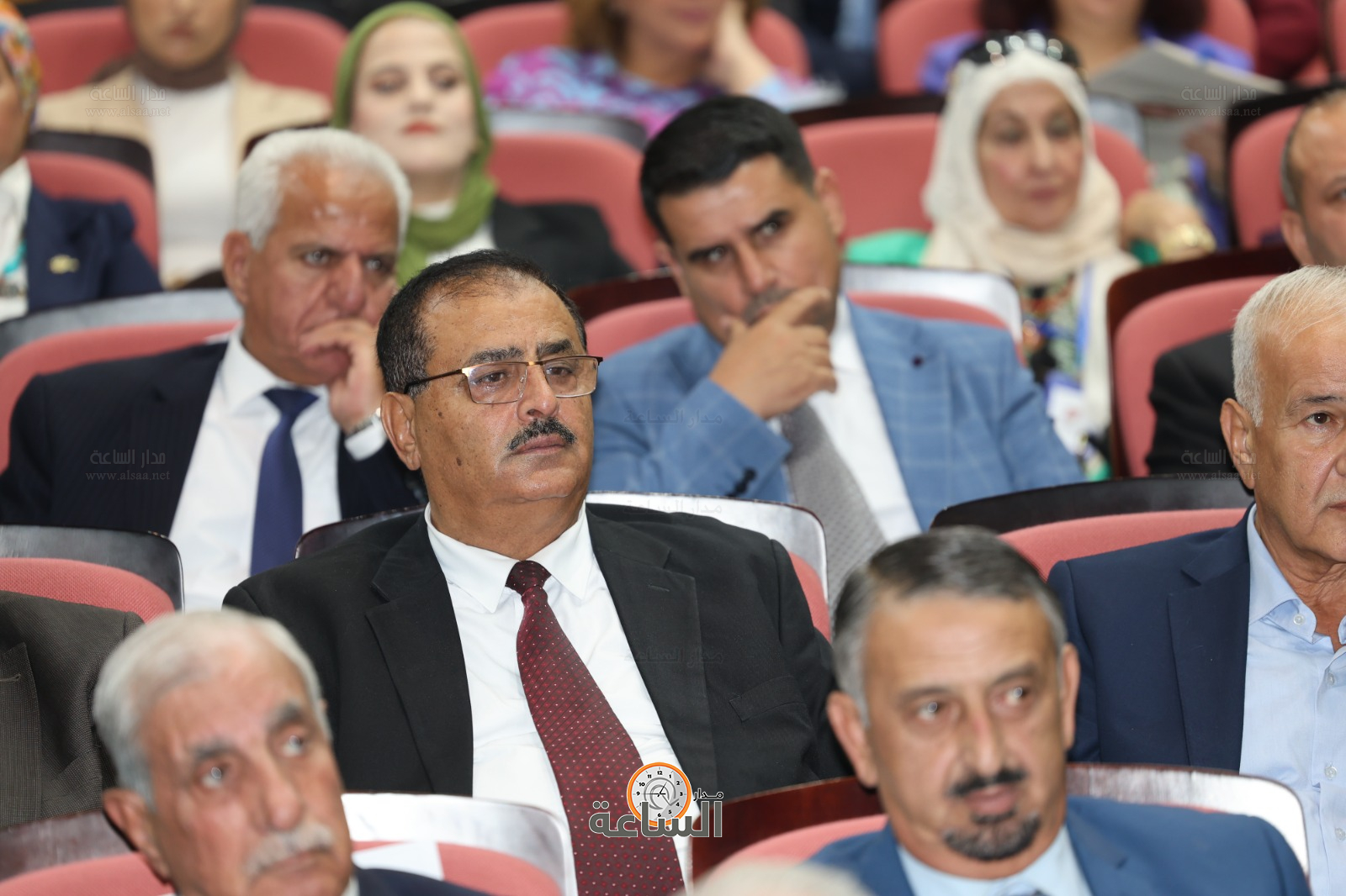 Madar Al-Saa Images 0.9391486601278327