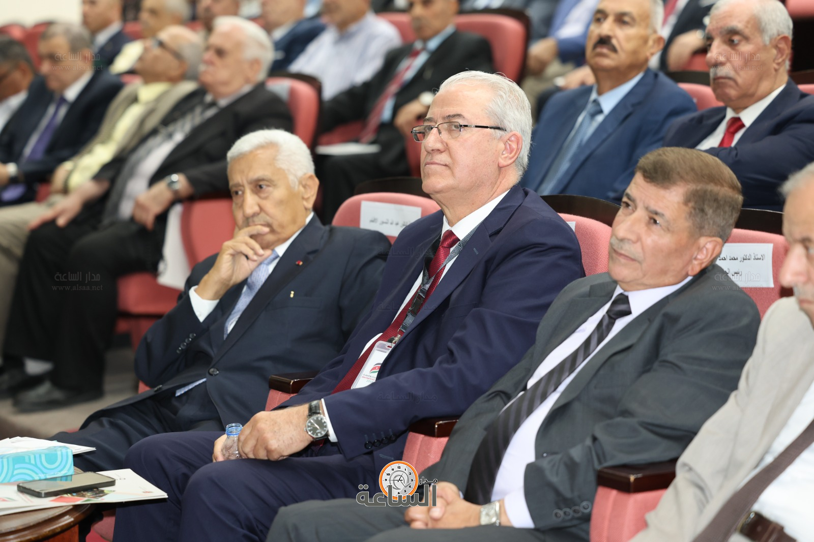 Madar Al-Saa Images 0.7626145529311353