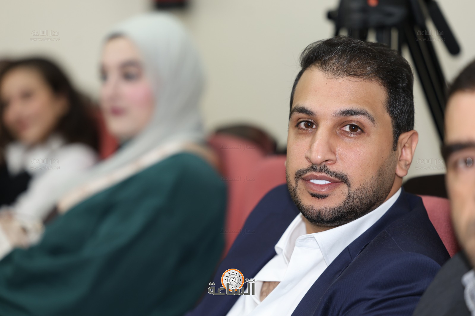 Madar Al-Saa Images 0.33049150978156827