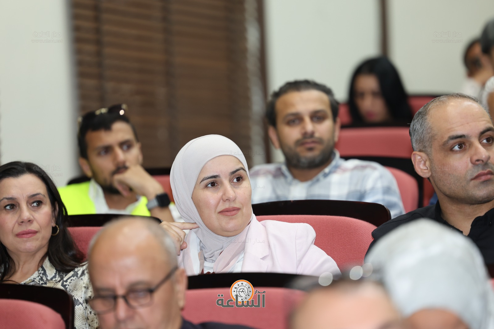 Madar Al-Saa Images 0.9789936374677769