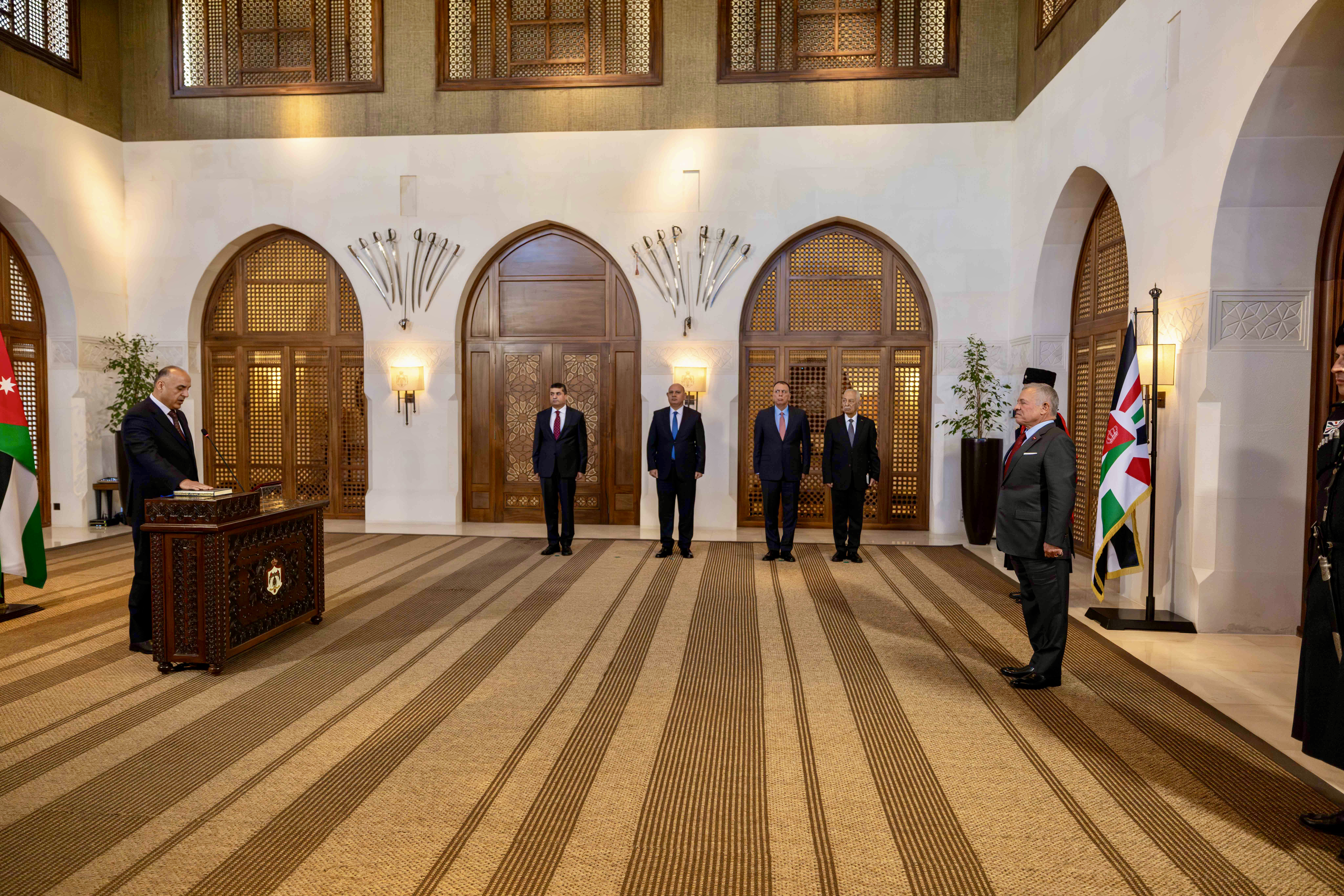 Madar Al-Saa Images 0.8045039527263119