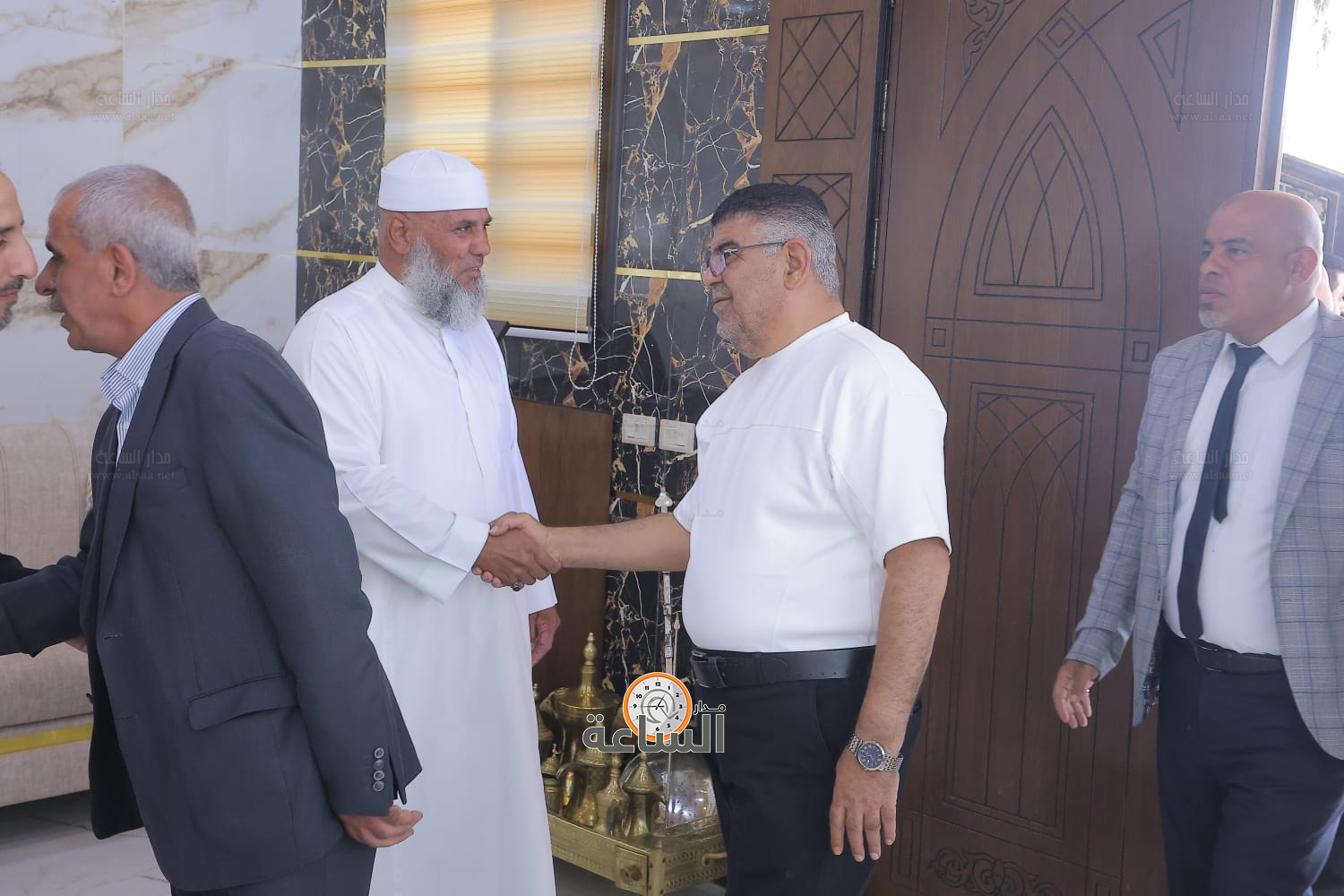 Madar Al-Saa Images 0.5797971600814215