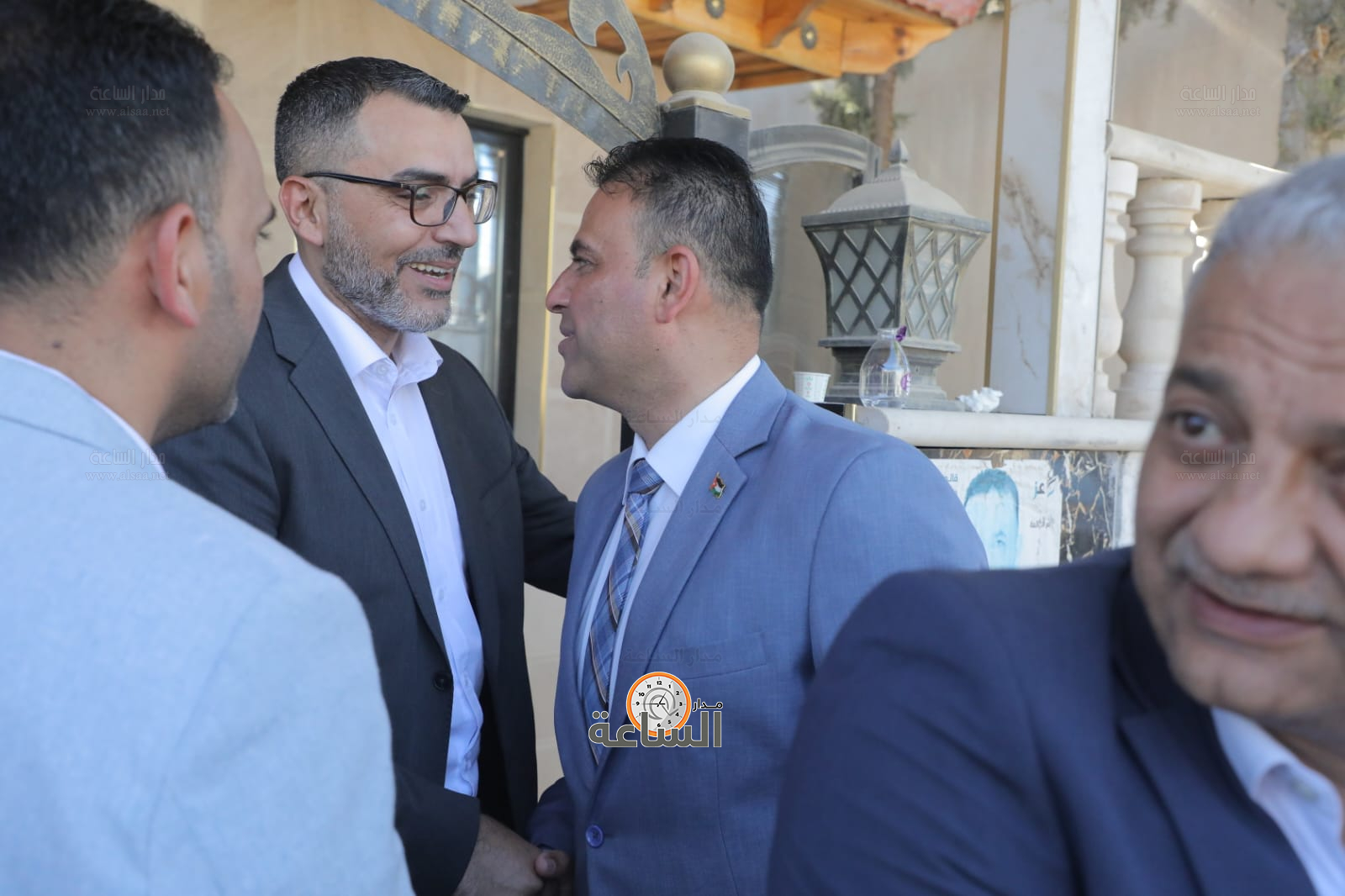 Madar Al-Saa Images 0.2588238250346907