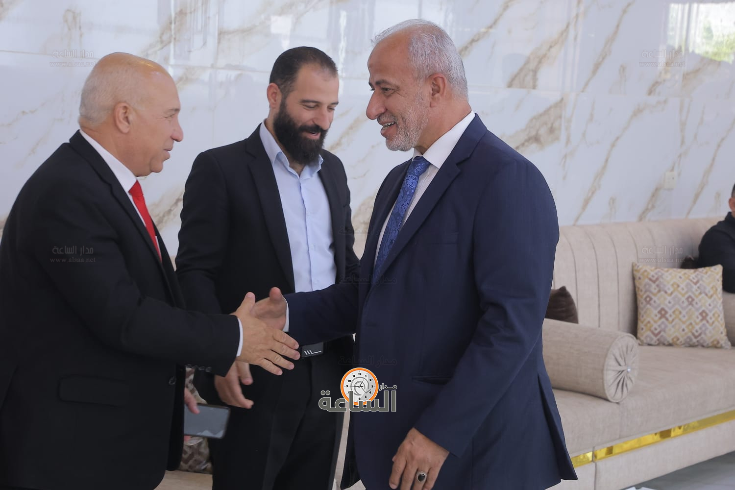 Madar Al-Saa Images 0.5104729647782377