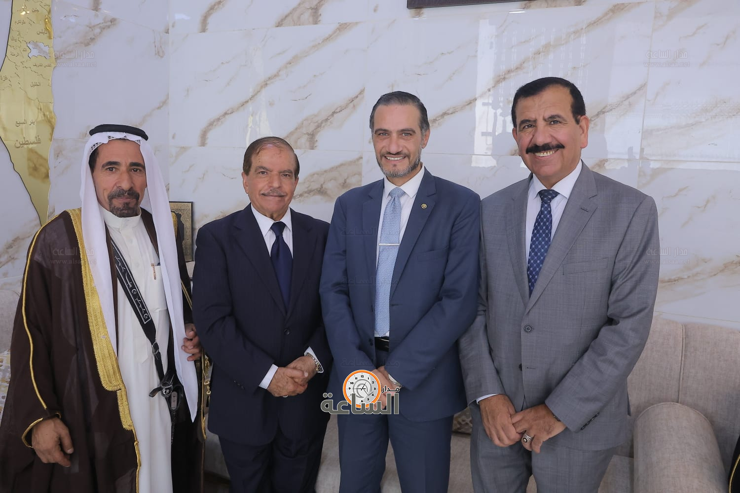 Madar Al-Saa Images 0.08517351668118744