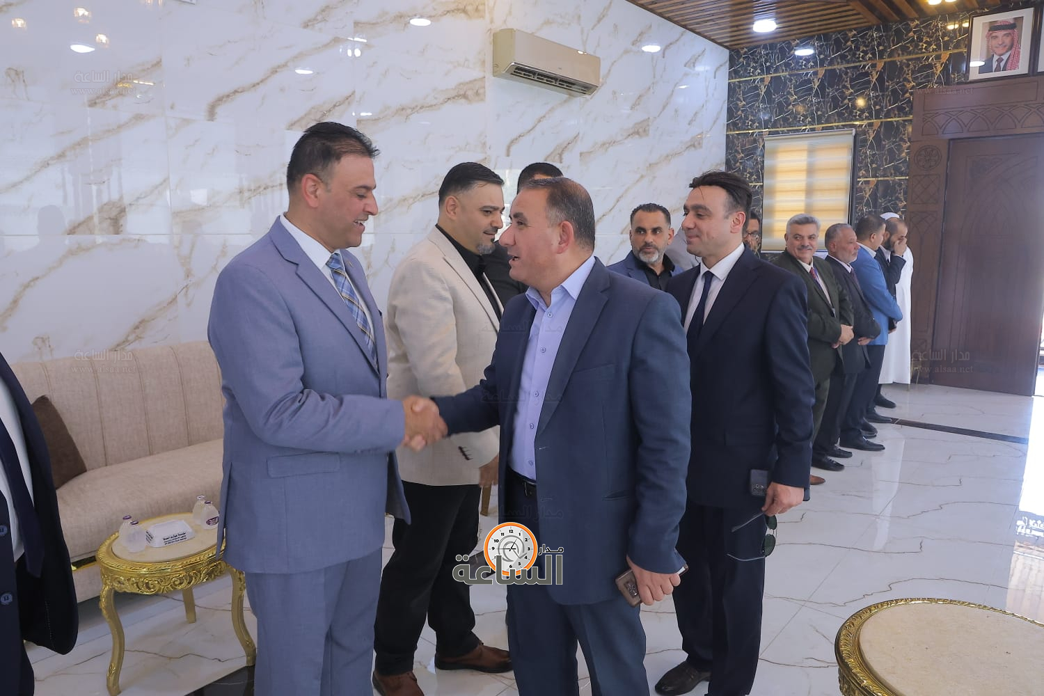 Madar Al-Saa Images 0.7459020198485093