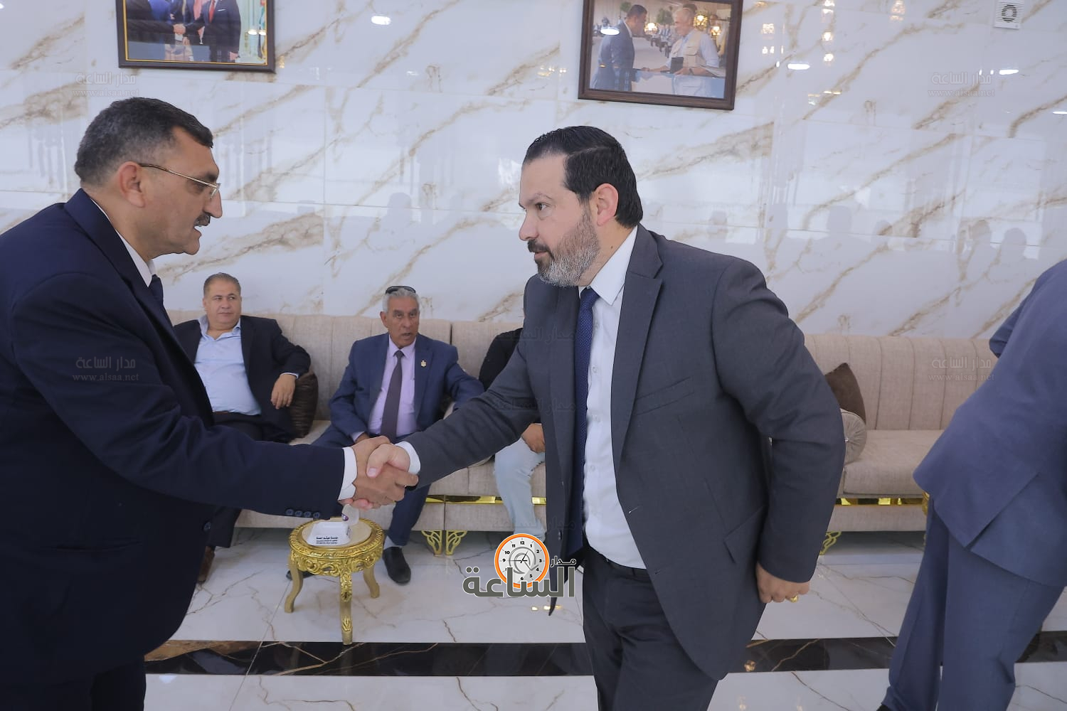 Madar Al-Saa Images 0.9970714323569643