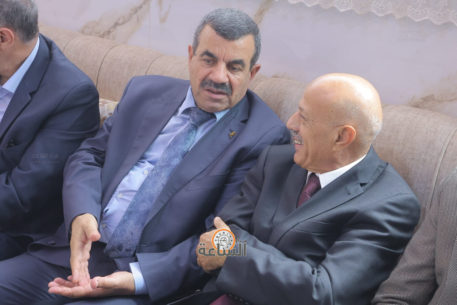 Madar Al-Saa Images 0.9919661907278204