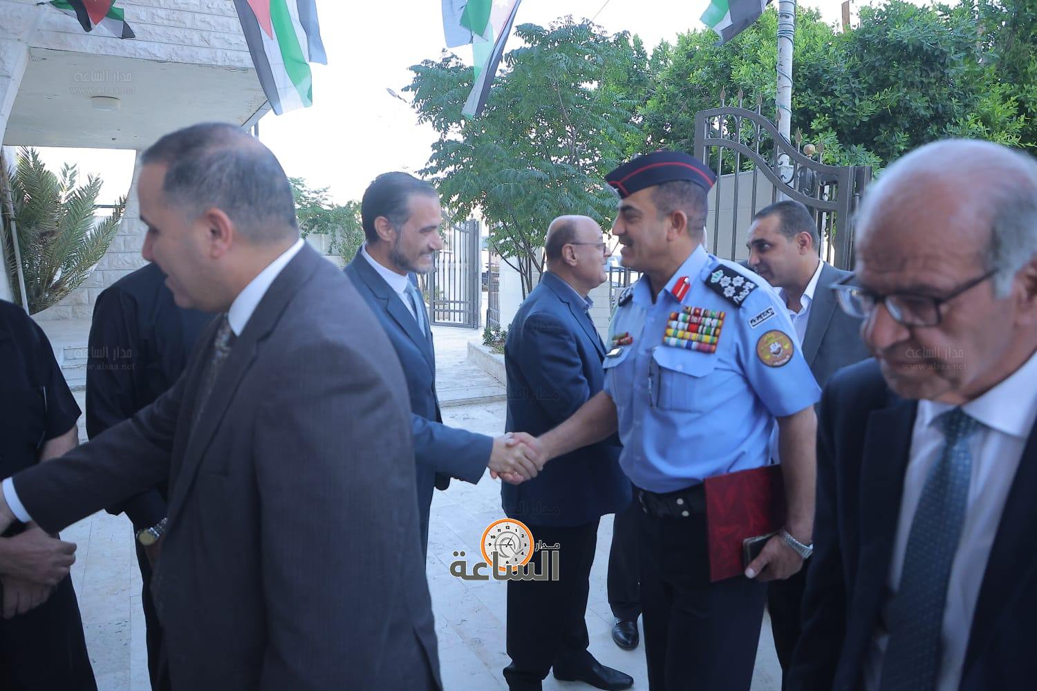 Madar Al-Saa Images 0.5819078539960082