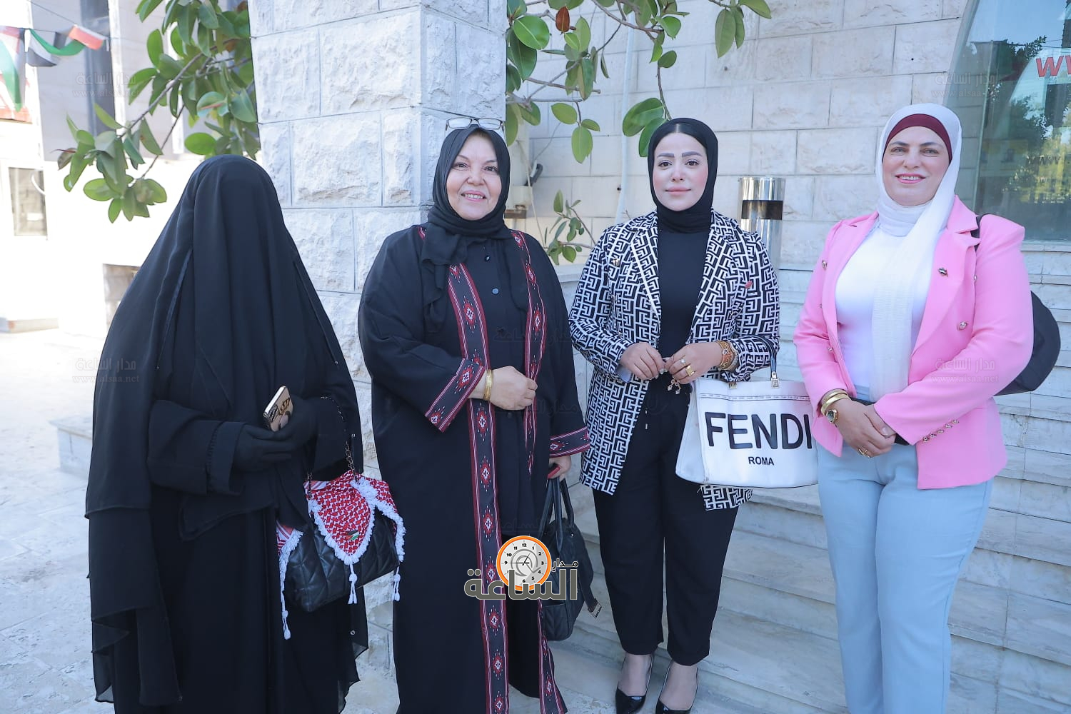 Madar Al-Saa Images 0.6384925518034404