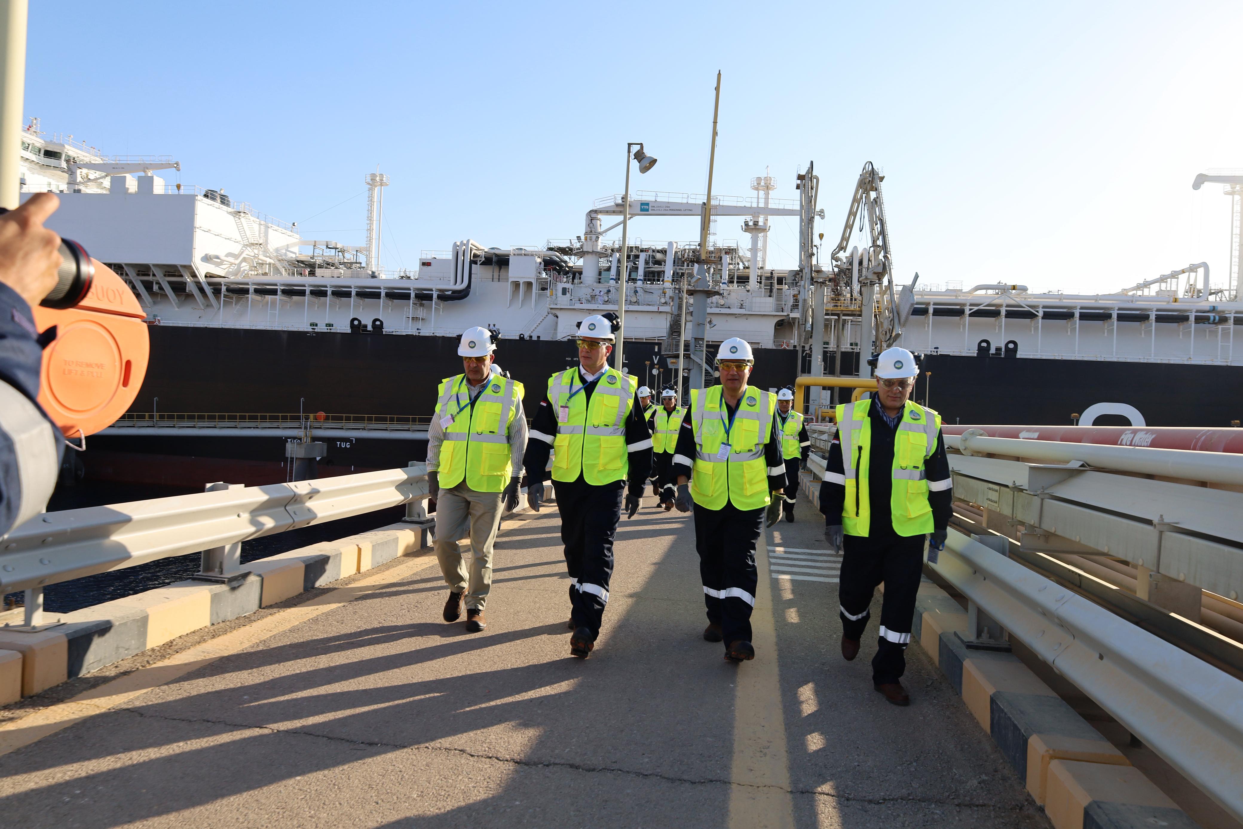 Madar Al-Saa Images 0.9739413476769176