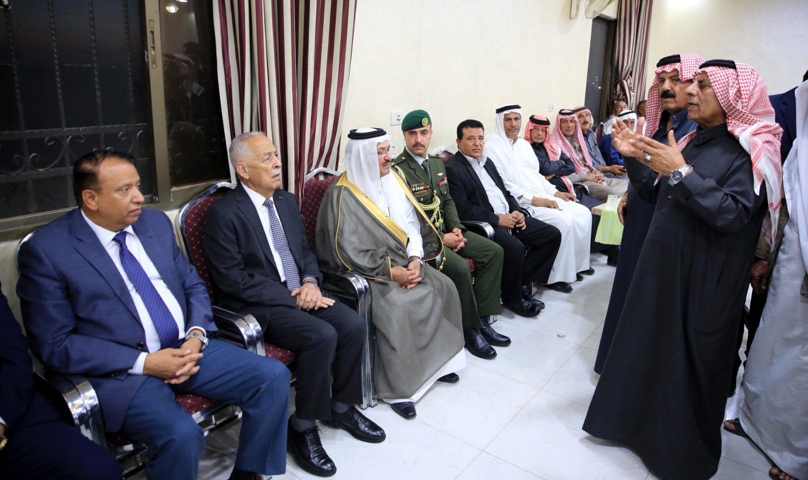 Madar Al-Saa Images 0.03900831710513719