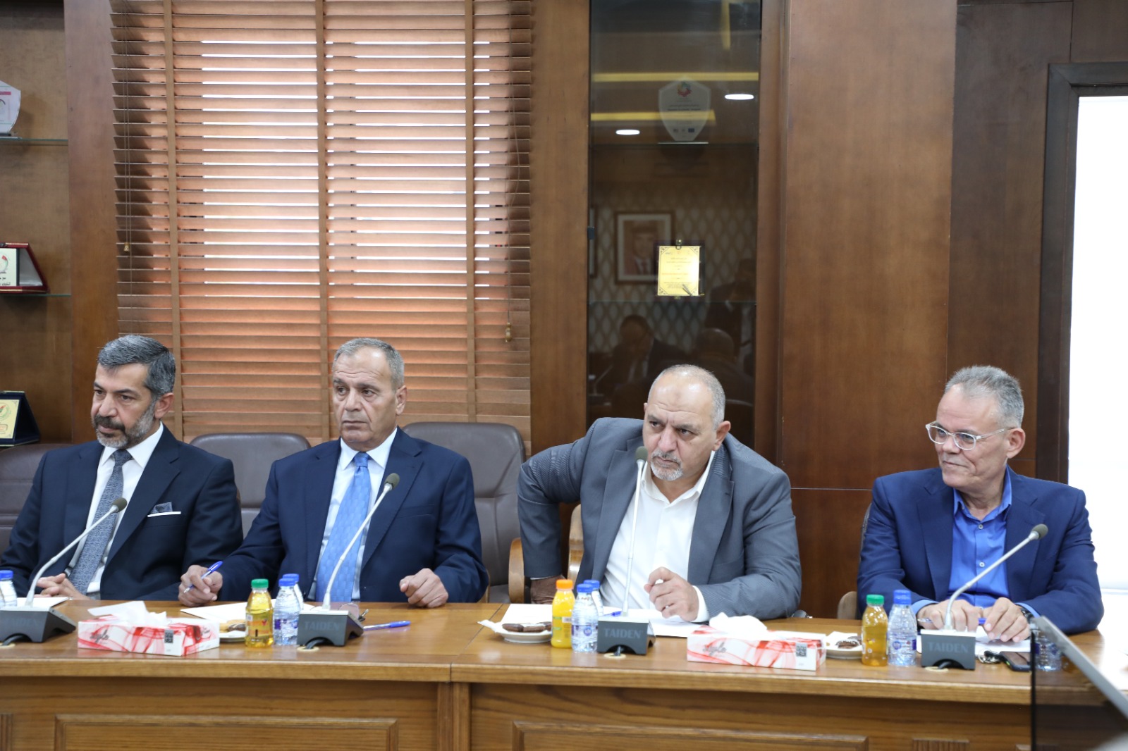 Madar Al-Saa Images 0.5113806915387947