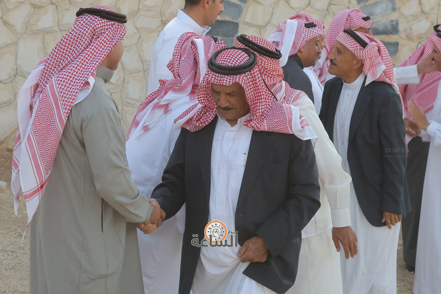 Madar Al-Saa Images 0.32175381134293657