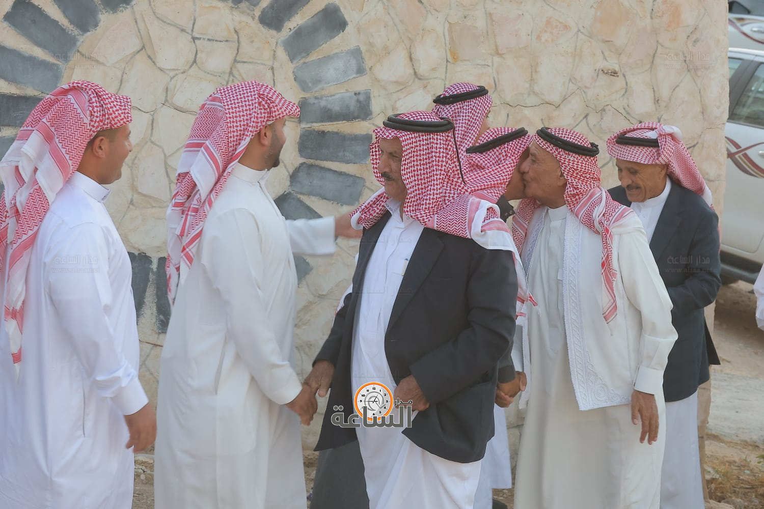 Madar Al-Saa Images 0.6943590026625122