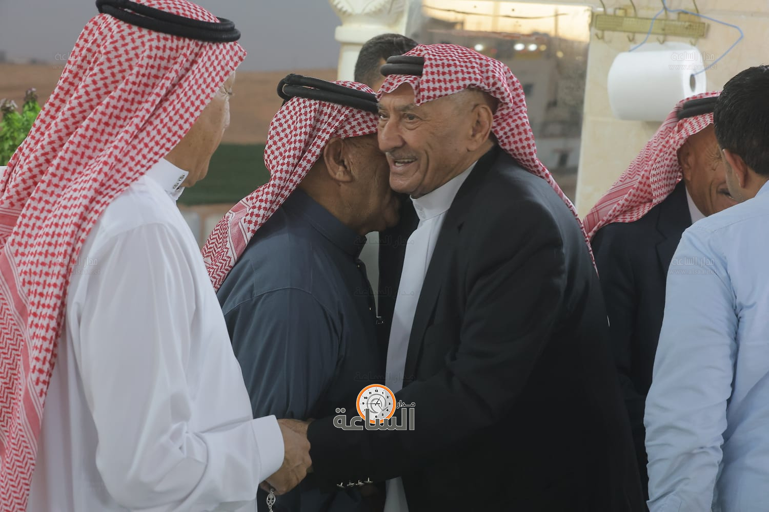 Madar Al-Saa Images 0.7972372757122128