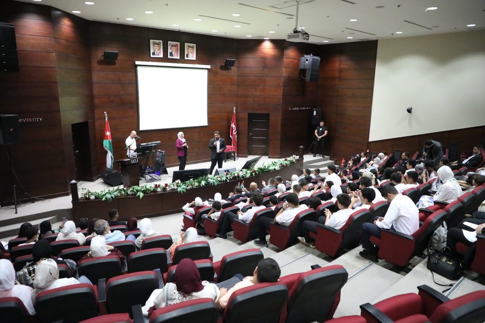 Madar Al-Saa Images 0.6849194133072259