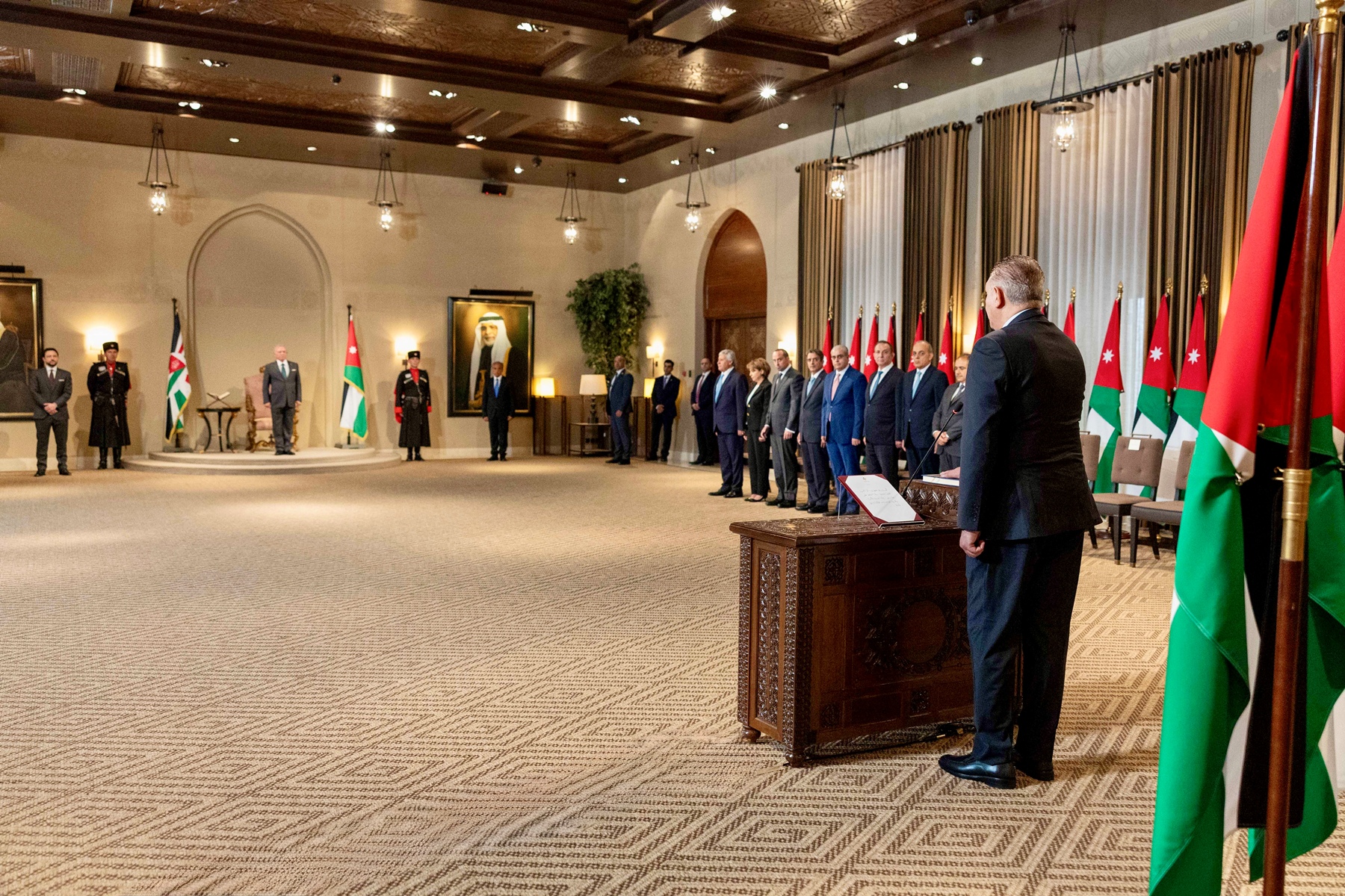 Madar Al-Saa Images 0.7392513612623719