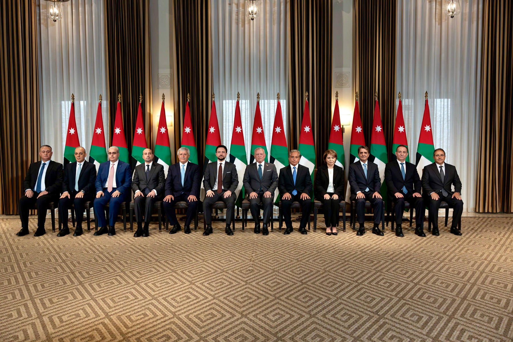 Madar Al-Saa Images 0.13270330545935805