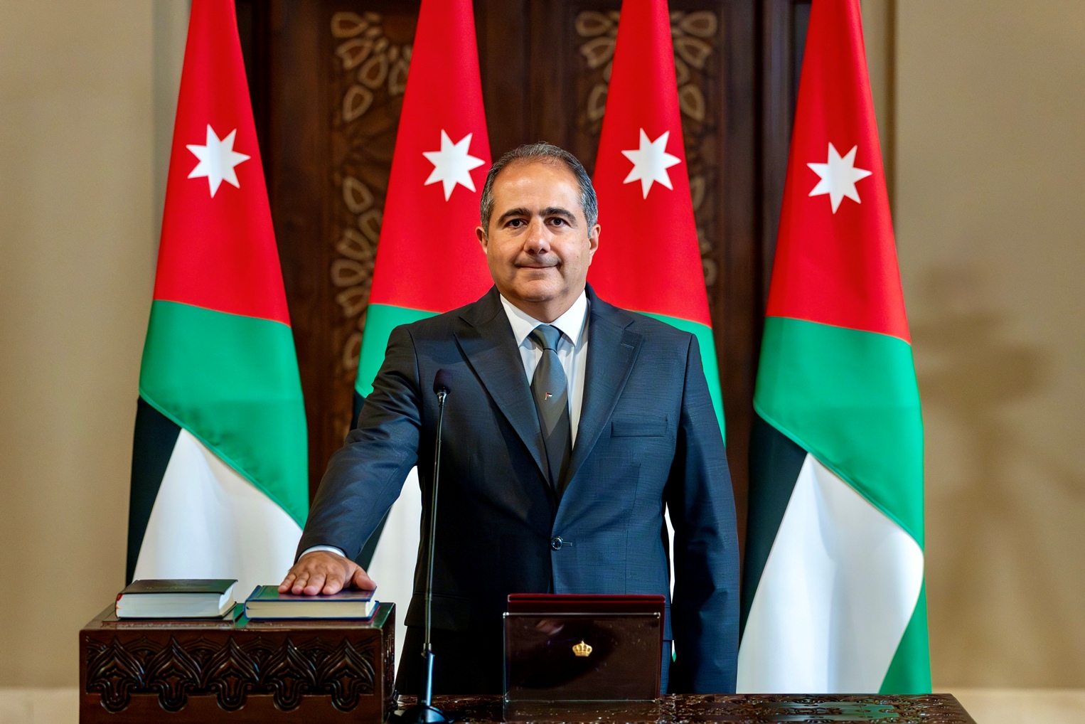 Madar Al-Saa Images 0.06040584935840476