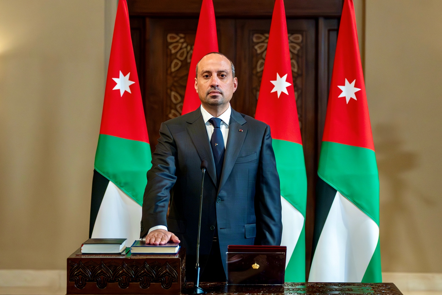 Madar Al-Saa Images 0.2965642161708696