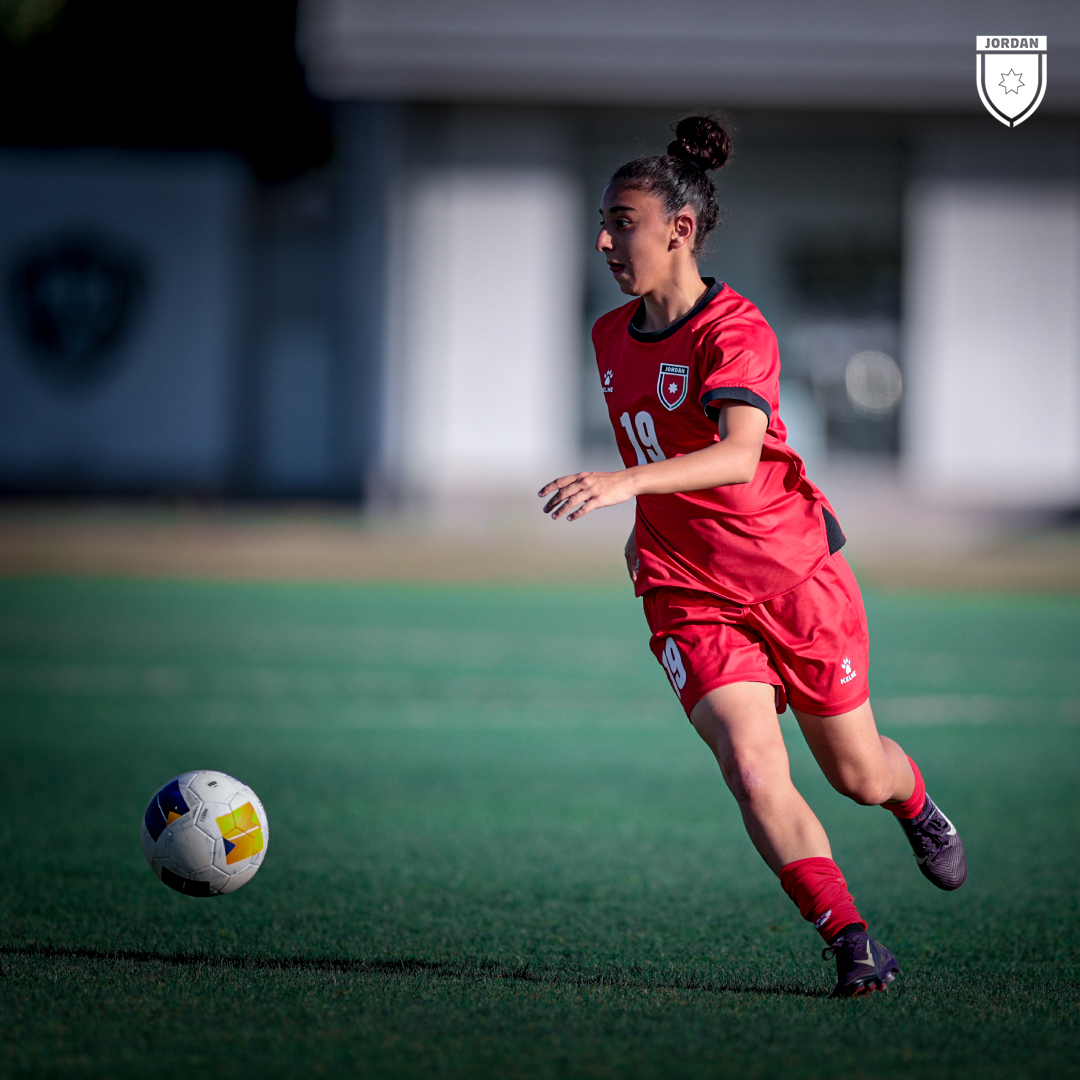 Madar Al-Saa Images 0.32698565574588023