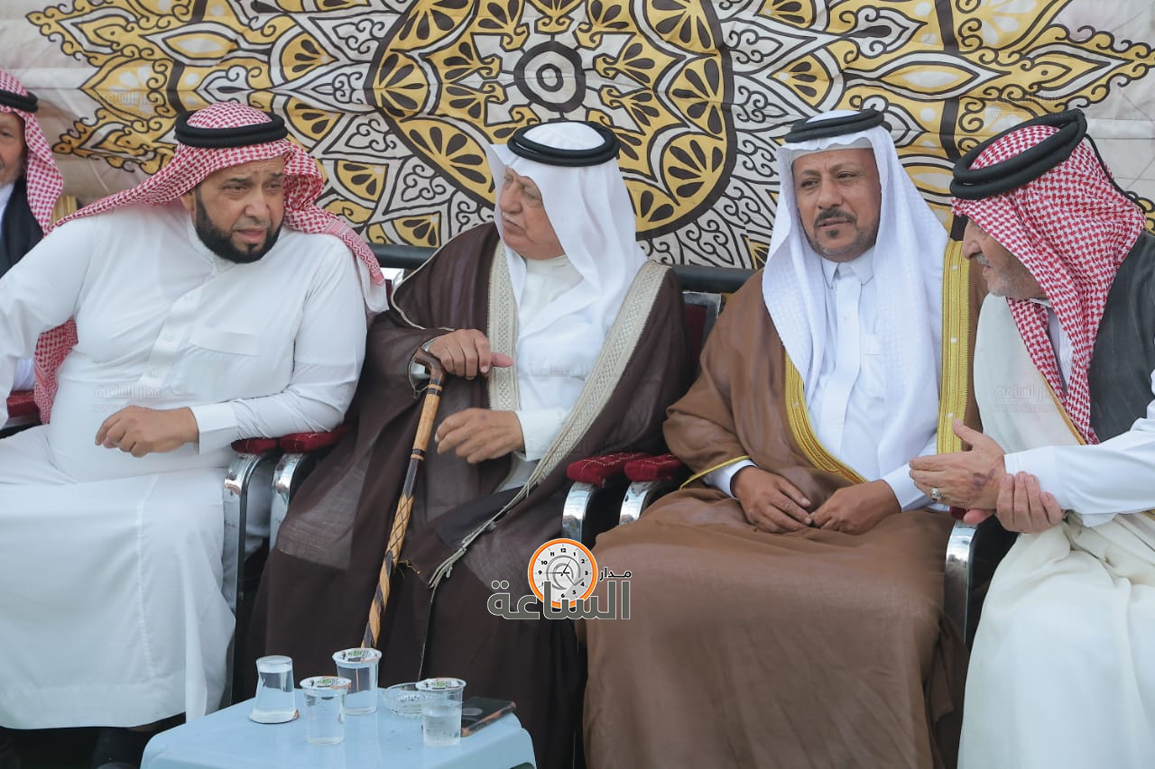 Madar Al-Saa Images 0.1924555282024747