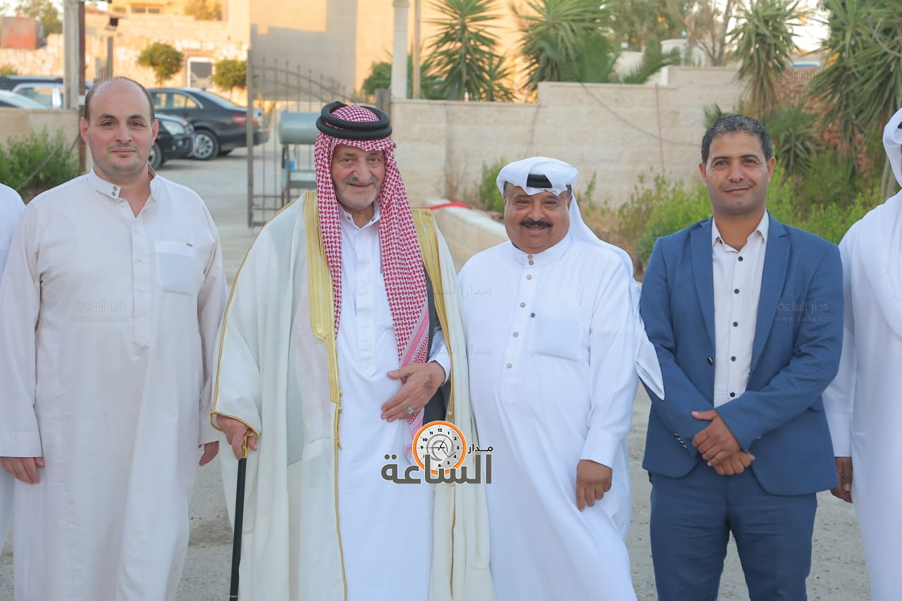 Madar Al-Saa Images 0.22289581711815087