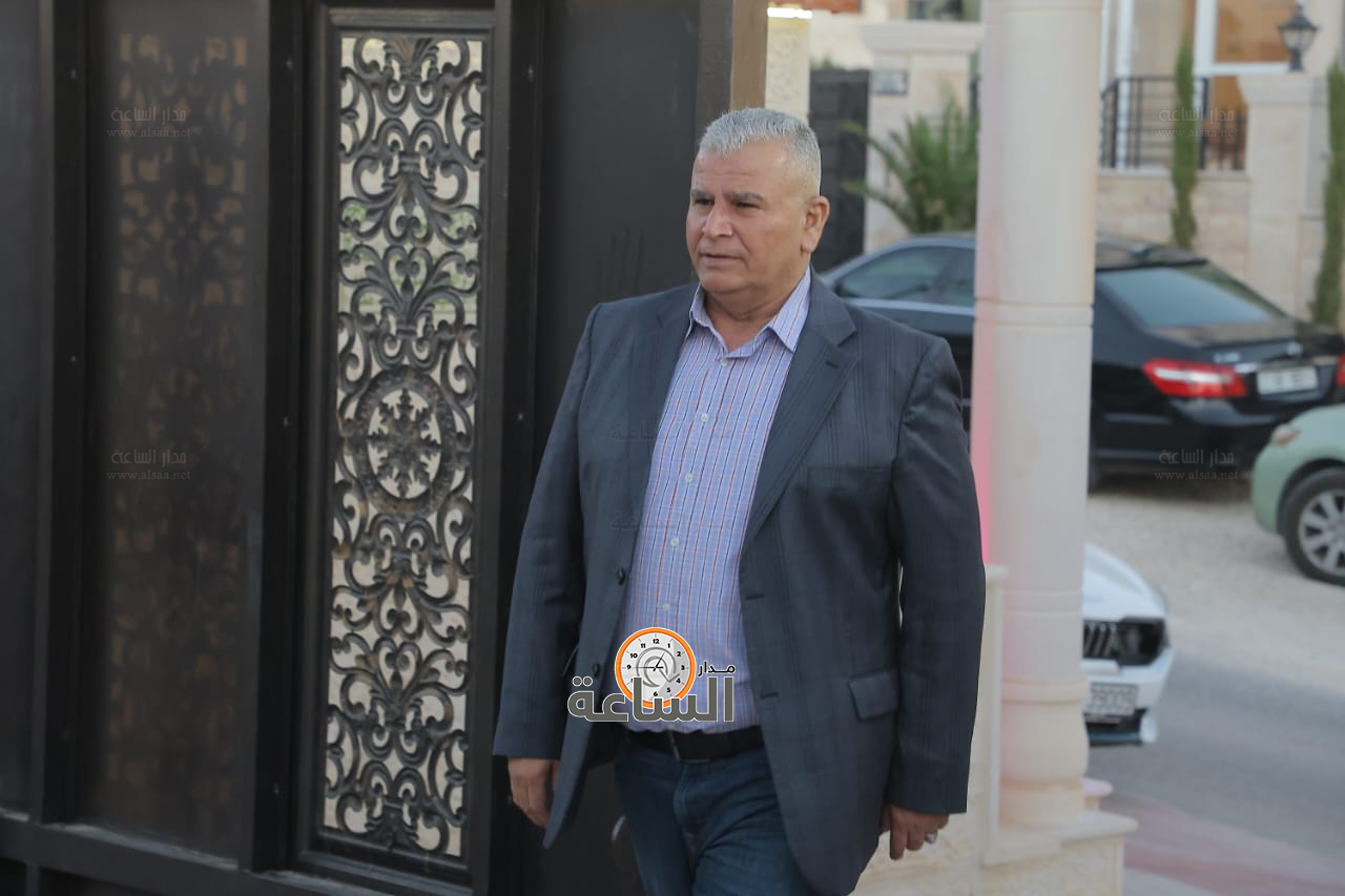 Madar Al-Saa Images 0.16894987592799326