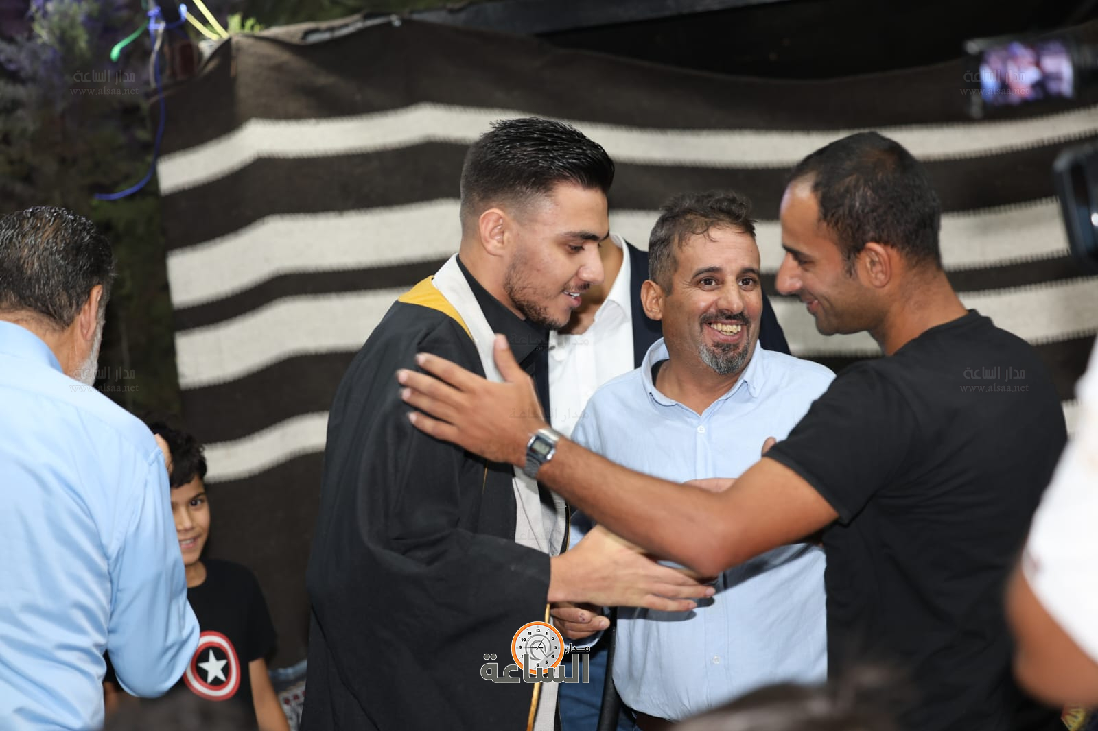 Madar Al-Saa Images 0.8844576649186506