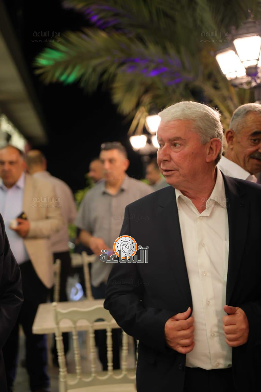 Madar Al-Saa Images 0.9373521876988118