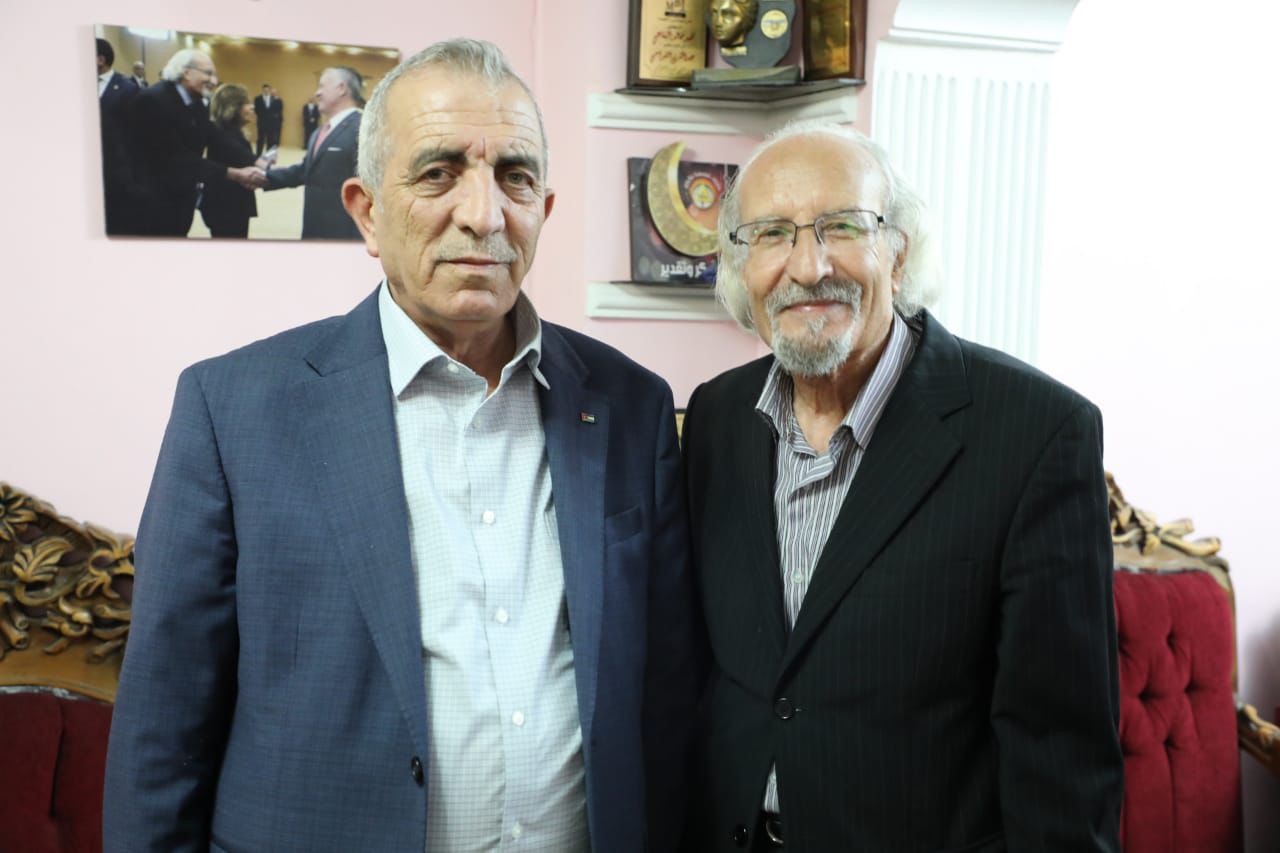 Madar Al-Saa Images 0.9983577429037515