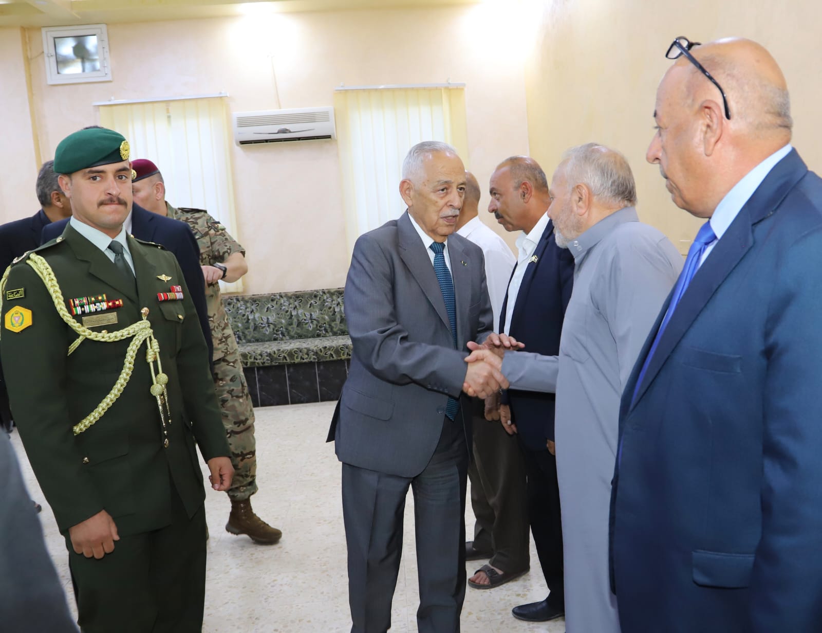 Madar Al-Saa Images 0.9636901846138051