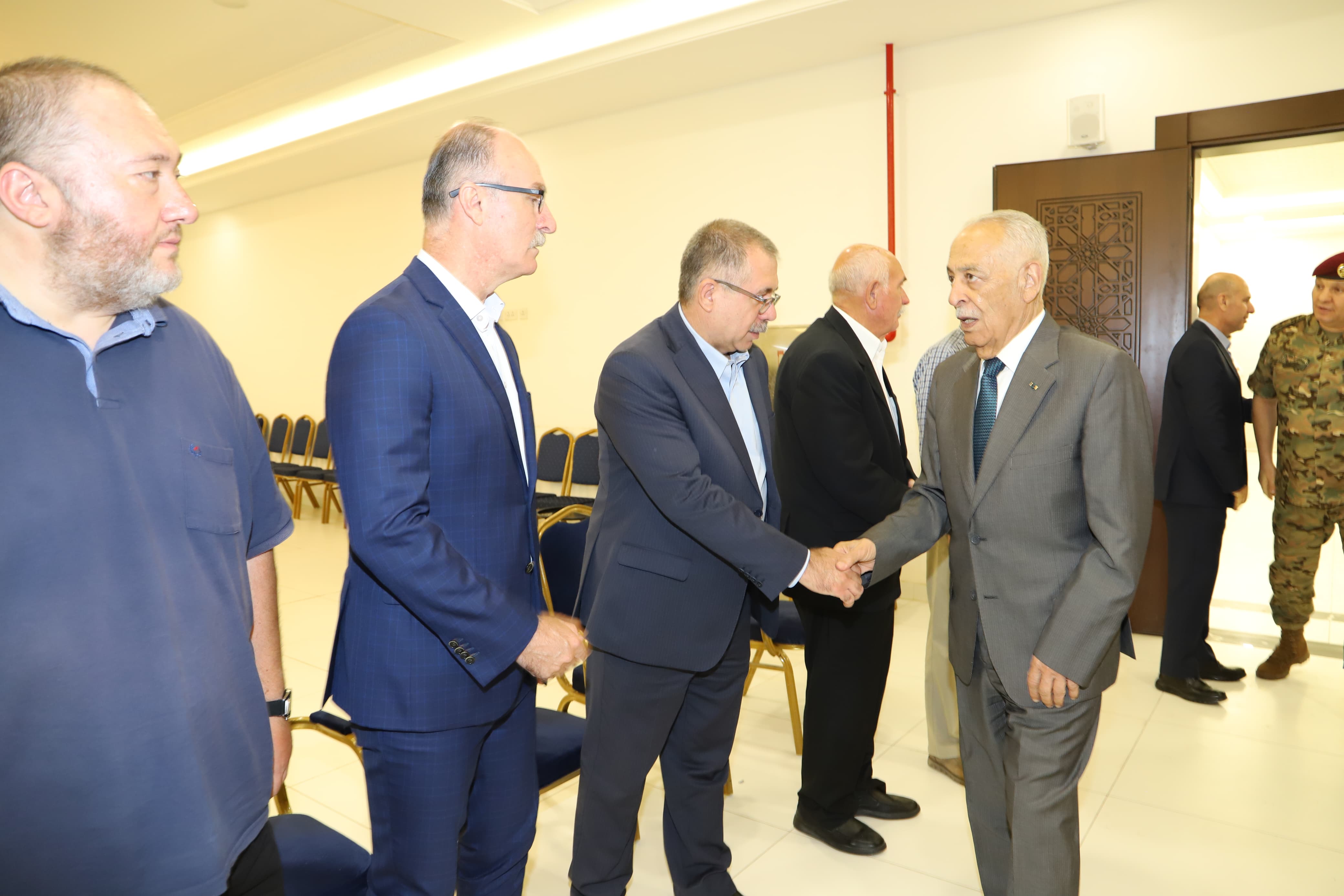 Madar Al-Saa Images 0.6318547884178217