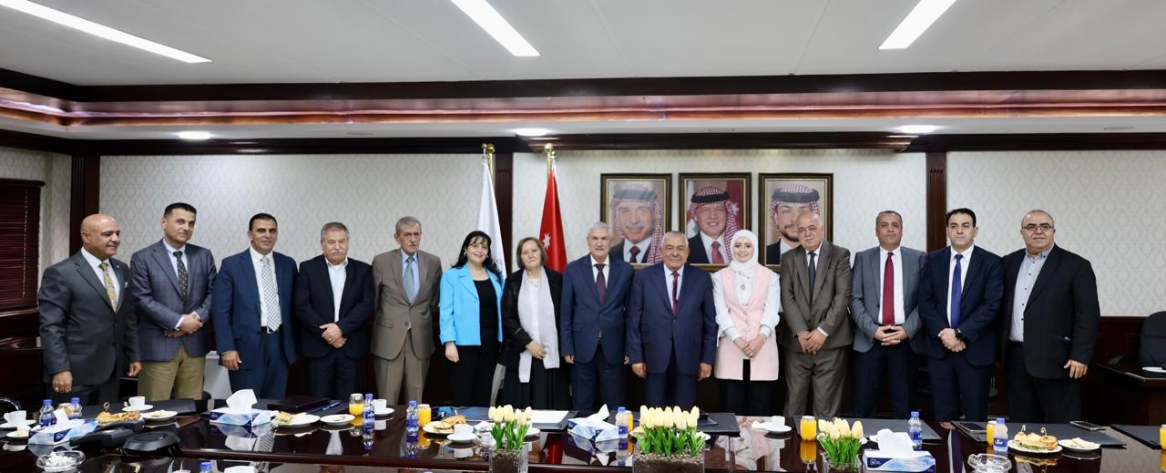 Madar Al-Saa Images 0.18763148174694833